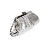 srebrna modna torbica